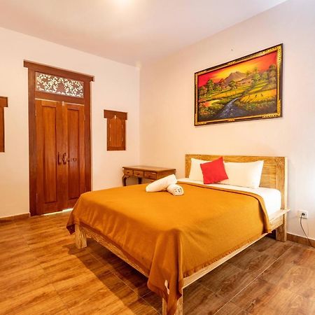 Pondok Juli Canggu Екстериор снимка